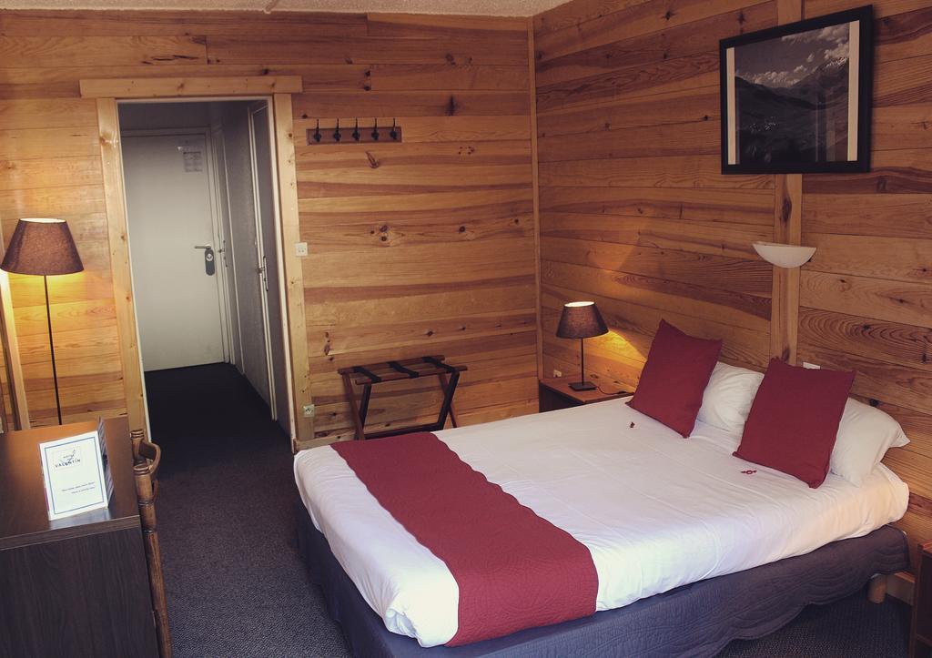 Hotel De La Valentin เลส์เดอซาลป์ ภายนอก รูปภาพ